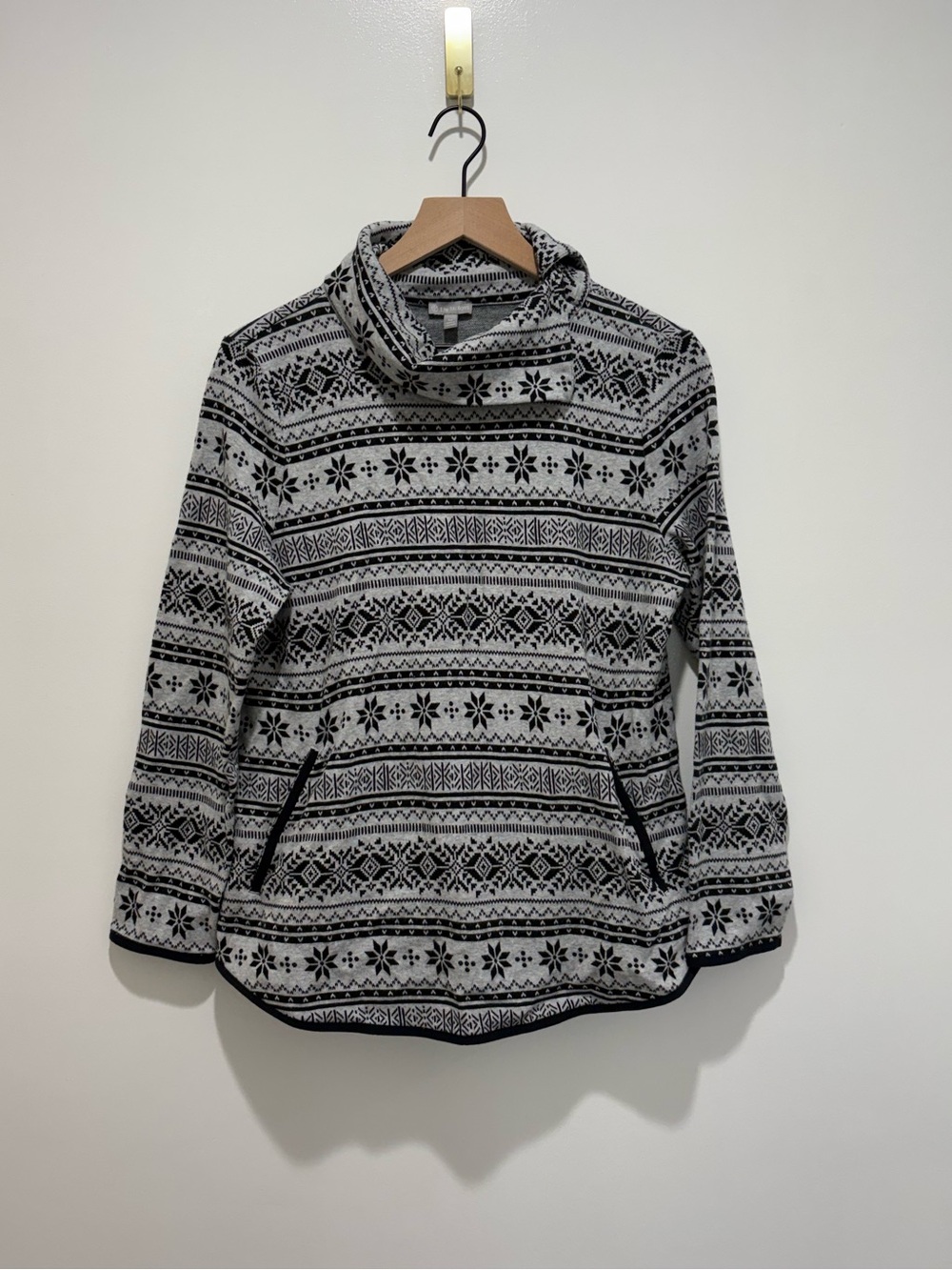 T Talbots Split Neck Women’s Pullover
